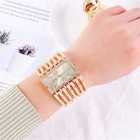 Reloj Rectangular - En muñeca